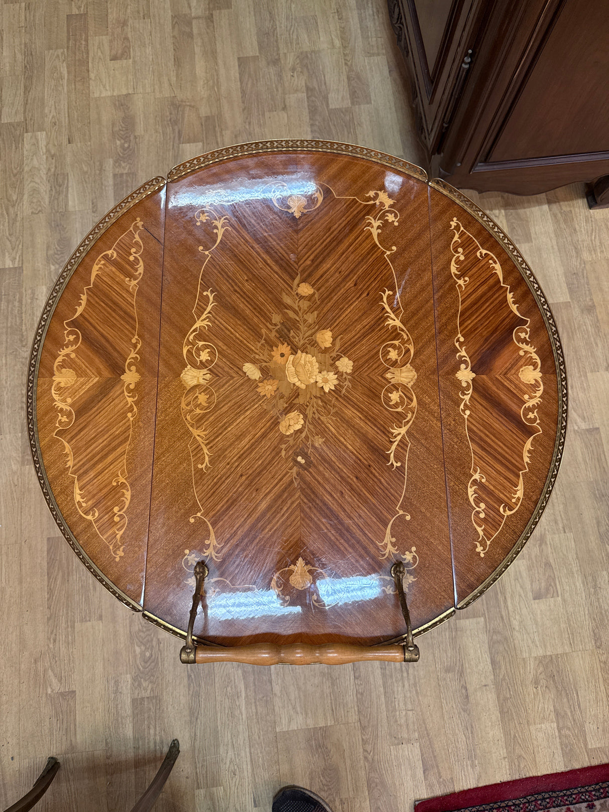 Gorgeous Italian serving trolley
