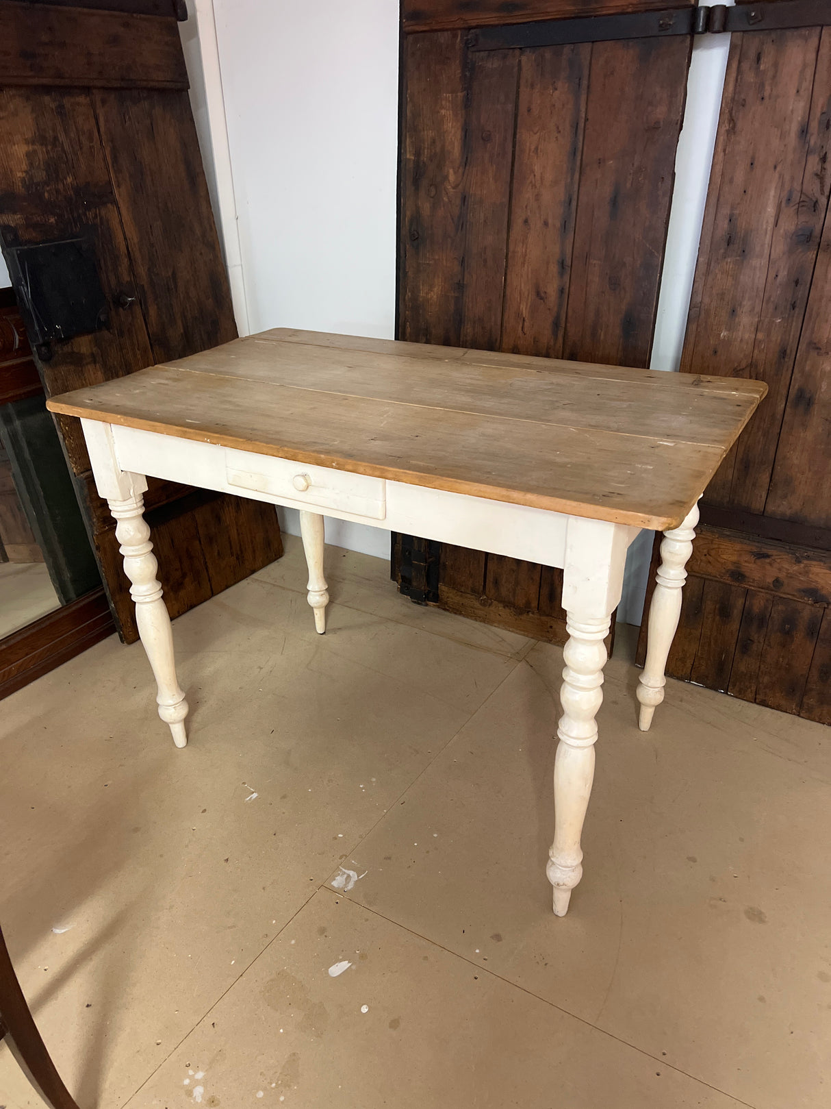 Small desk W.111cm, D.67.5cm and H.77cm