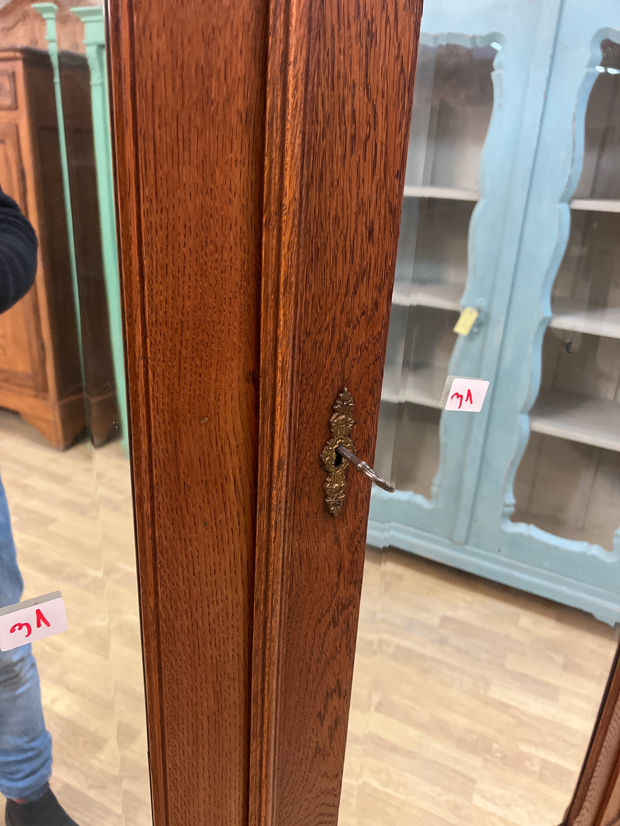 Upea jugend vaatekaappi L. 130cm, S. 57cm ja K. 207,5cm