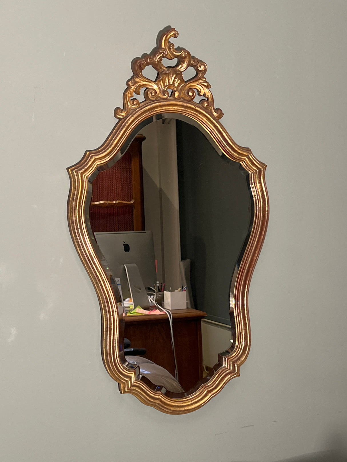 Beautiful faceted rococo mirror, H. 77.5cm and W. 43.5cm