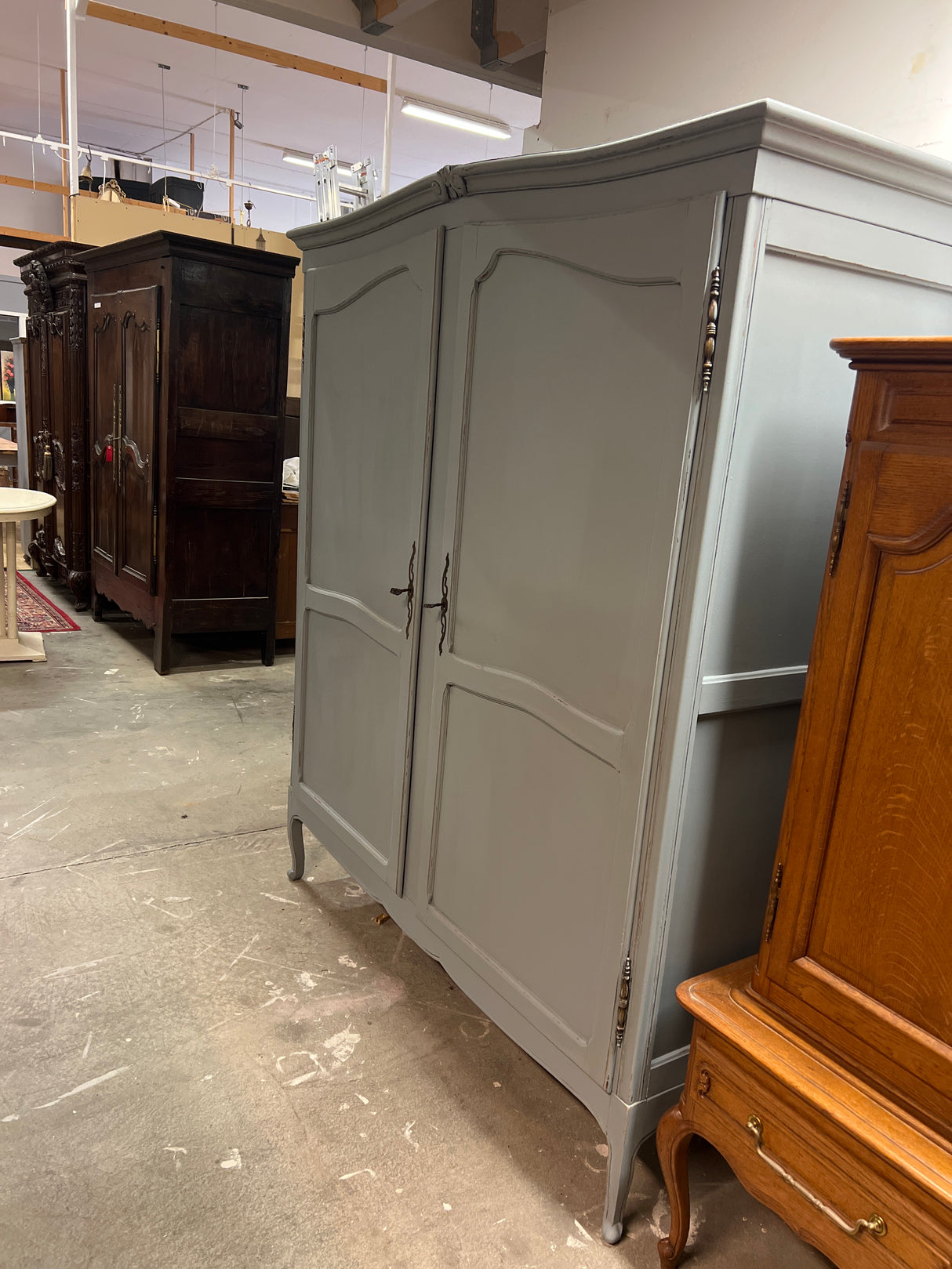 Rokokoo vaatekaappi L.156,5cm, S. 60cm ja K. 186,5cm