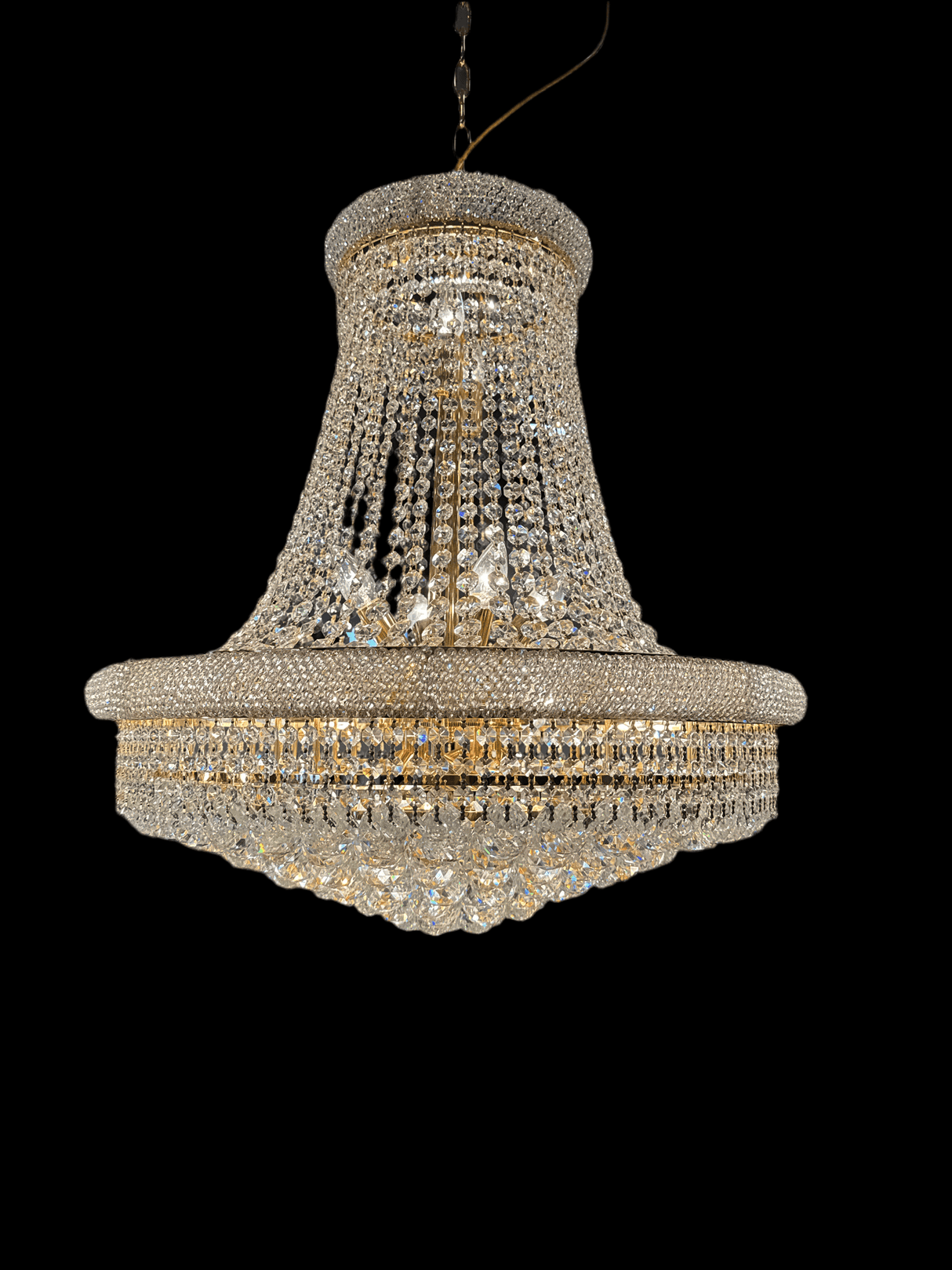 Magnificent crystal lamp with a gold-colored frame. Diameter 70cm