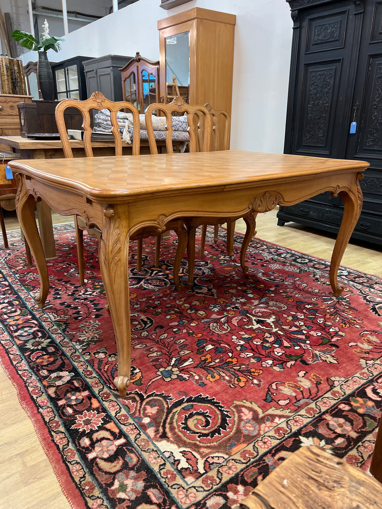 Rokokoo ruokailuryhmä (pöytä + 6 tuolia)