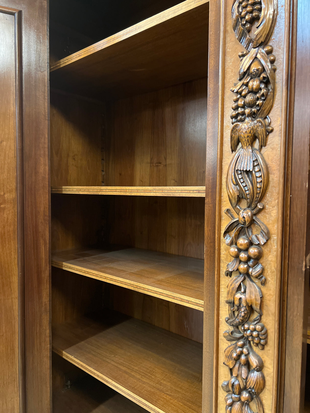 Stunning, high-quality Baroque cabinet with shelves W. 196cm, D. 52cm and H. 186cm