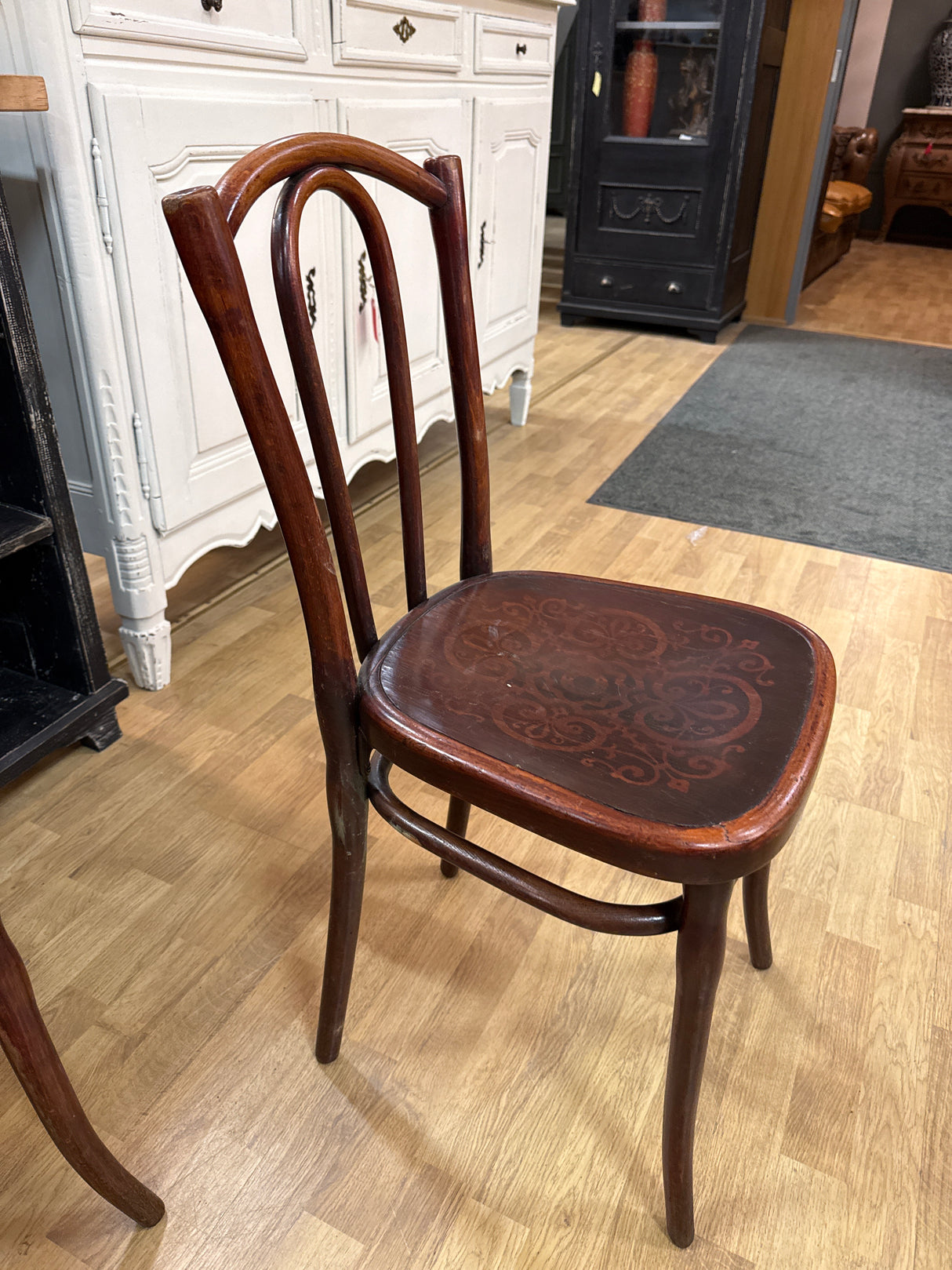 Thonet Vienna chair, L.37cm D.42cm, H.86cm, seat height 47.5cm