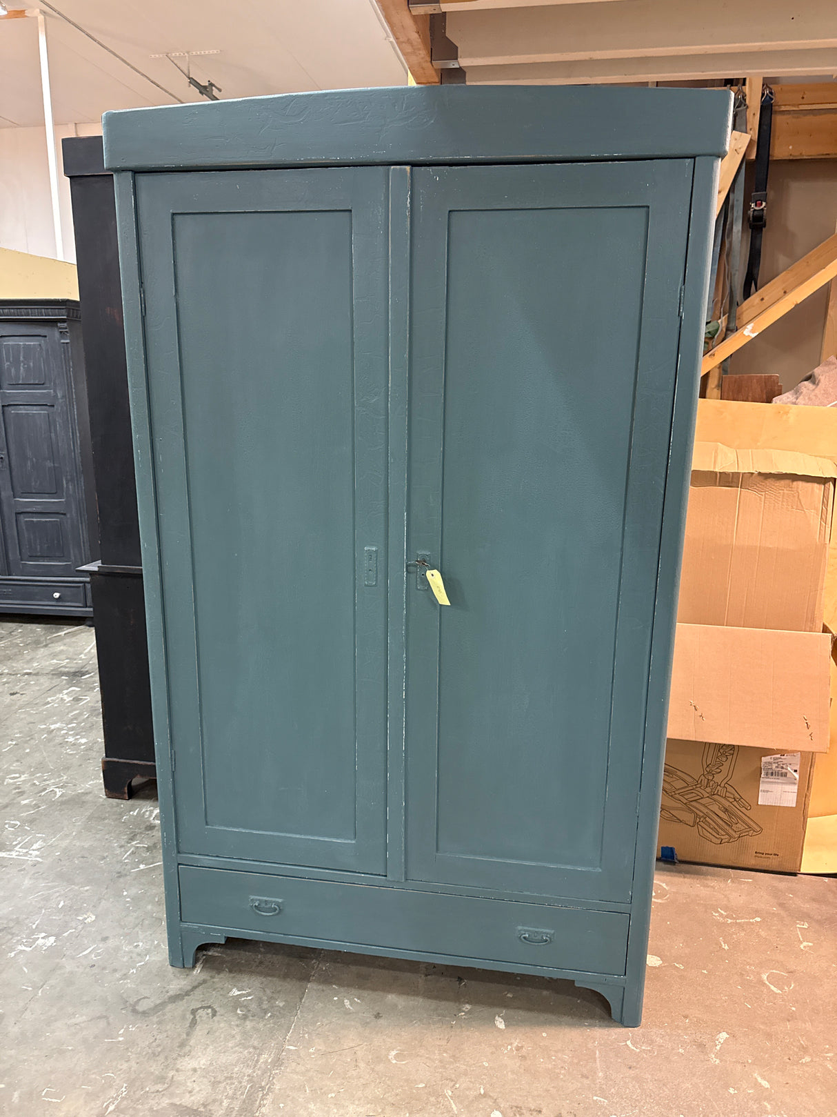 Peasant-style cabinet W.115cm, D. 53cm, H.192.5cm