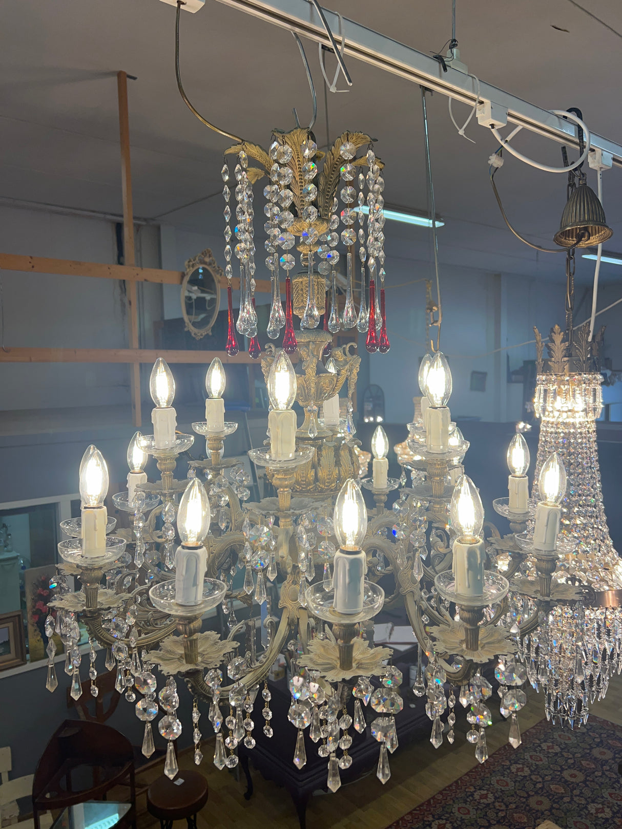 Stunning bronze/brass crystal chandelier. Diameter 80cm and height 90cm.