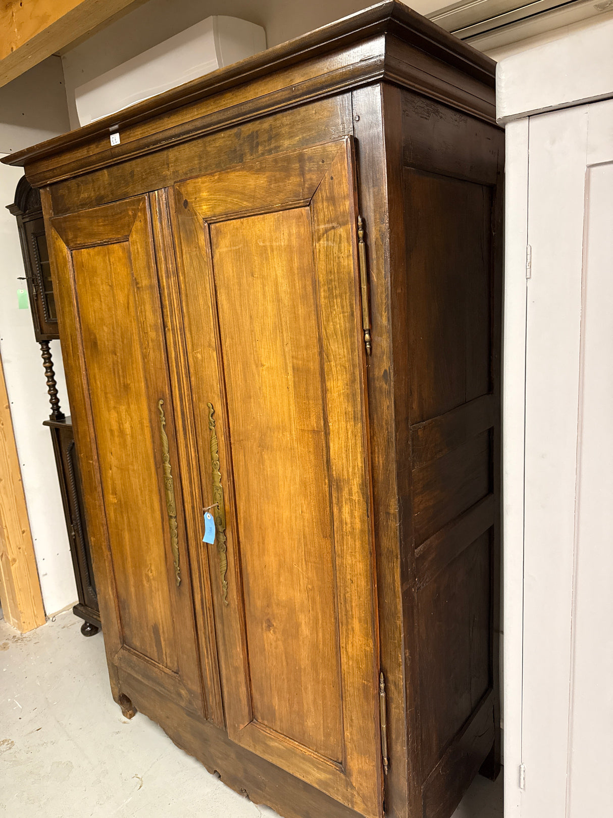 1800-luvun tammikaappi L. 139cm, S.64.5cm, K.196cm