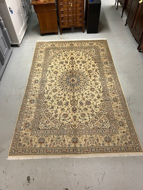 Upea aito käsinsolmittu villamatto 300cm x 202cm Kashan