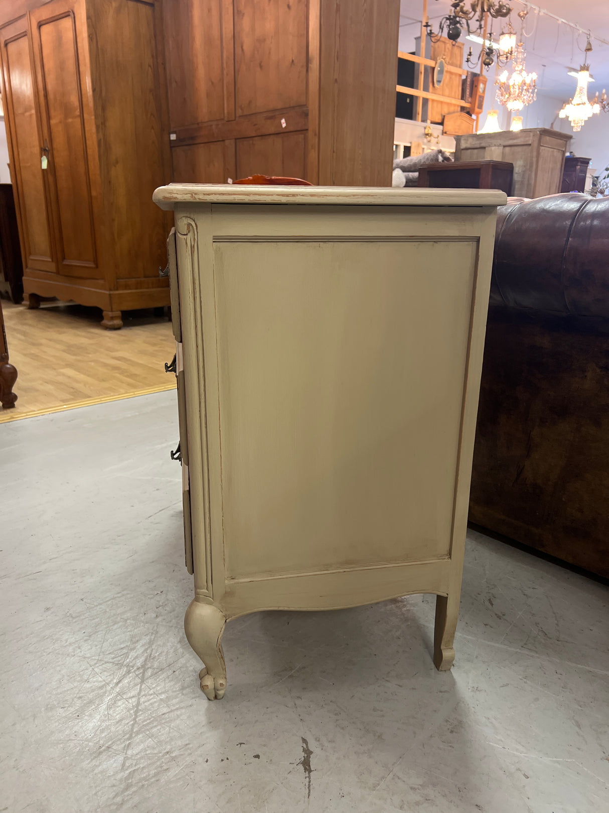 Rokokoo vetolaatikko lipasto L.79,5cm, S. 44,5cm ja K. 76,5cm