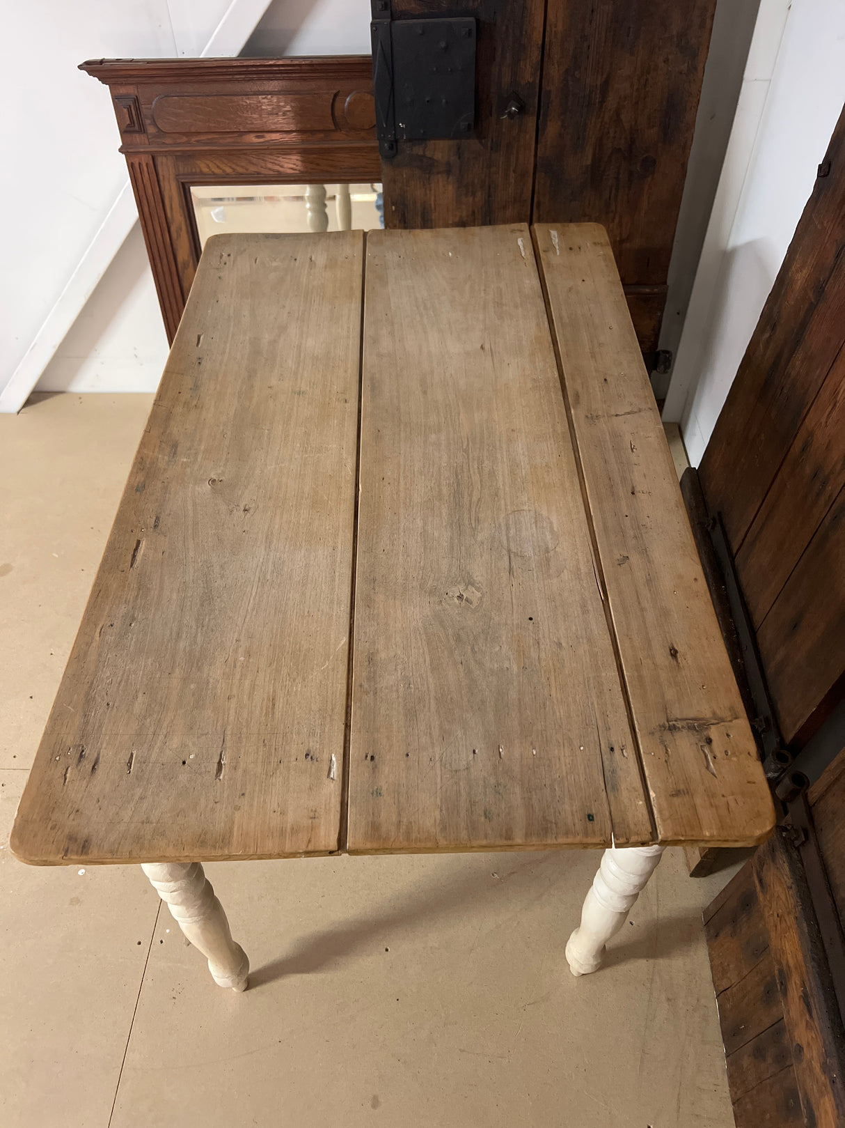 Small desk W.111cm, D.67.5cm and H.77cm