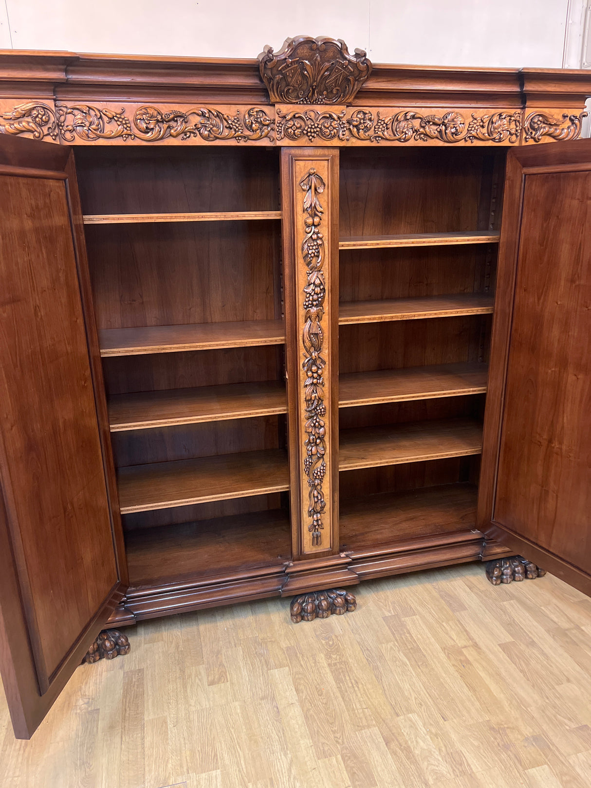 Stunning, high-quality Baroque cabinet with shelves W. 196cm, D. 52cm and H. 186cm