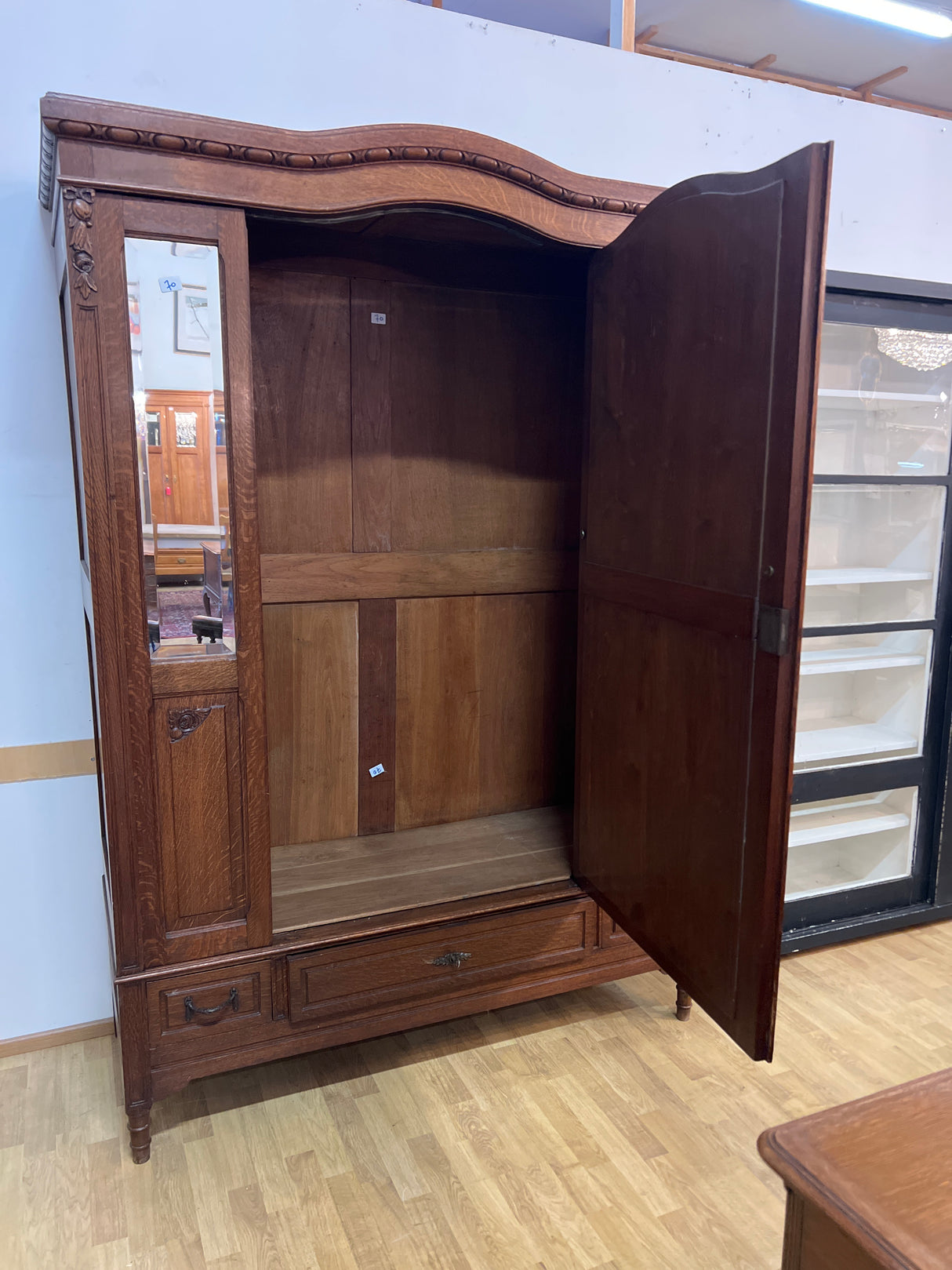 Beautiful oak Art Nouveau wardrobe W. 150cm, D. 57cm and H. 214cm