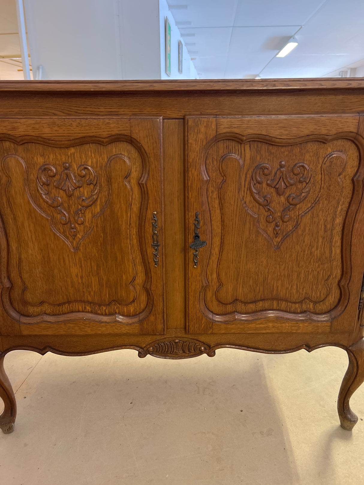 Rokokoo lipasto L. 89cm, S. 45cm ja K. 78,5cm