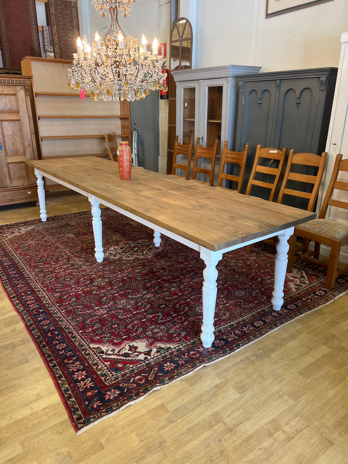 Suuri ruokapöytä 350cm x 91cm