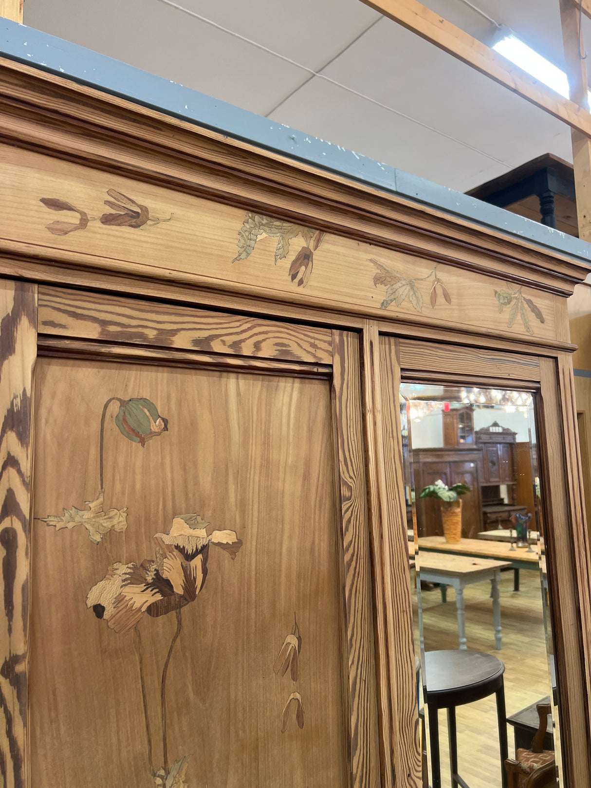 Beautiful wooden wardrobe with a finished surface. Width 119.5cm, Depth 49.5cm, Height 211.5cm.