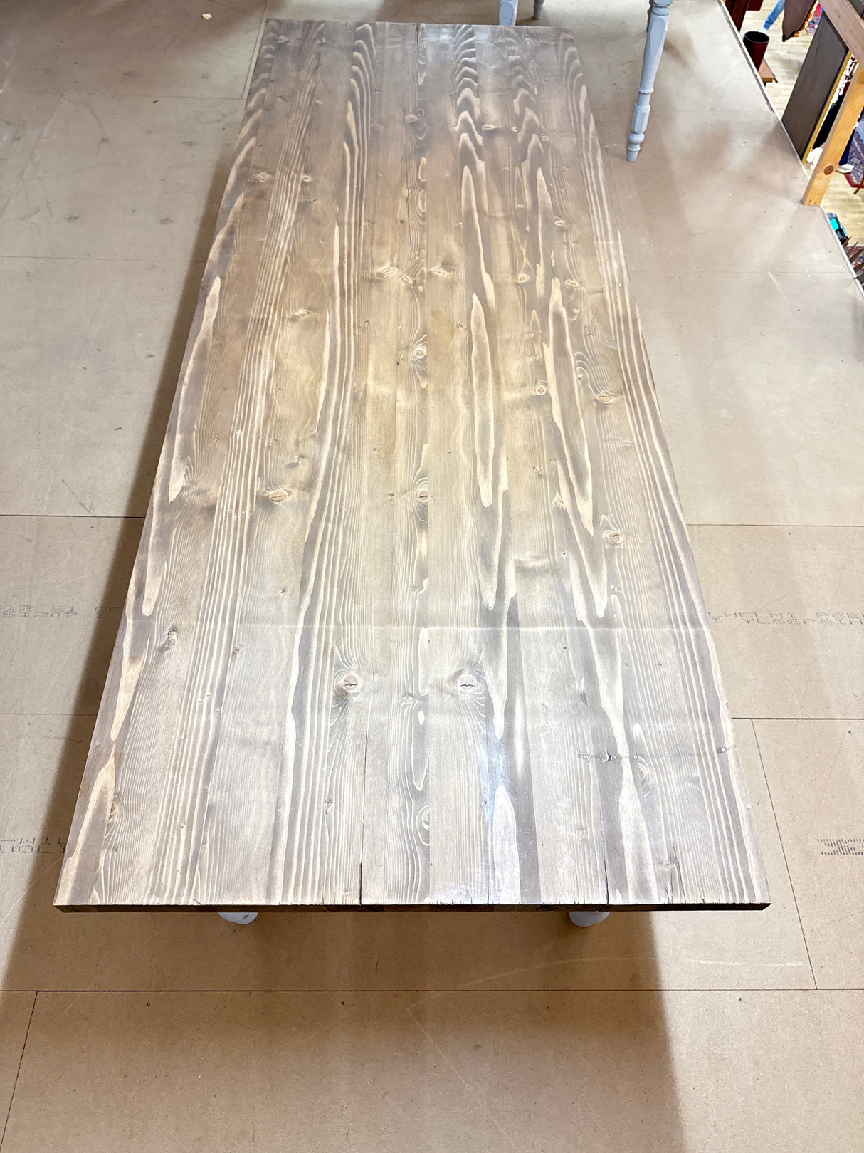 Mahtava ruokapöytä P.250cm, L.91cm, K.77cm