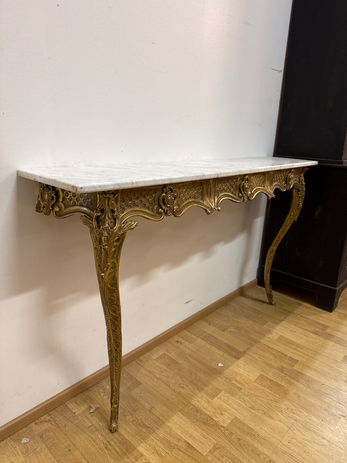 Metal-legged console table L.139cm, W.29cm, H.82cm