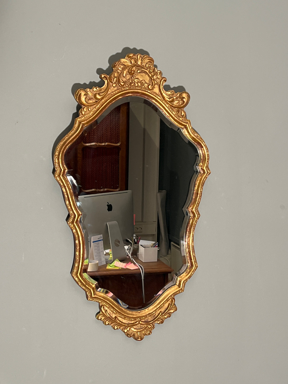 Beautiful faceted Rococo mirror, H. 70cm and W. 40cm.