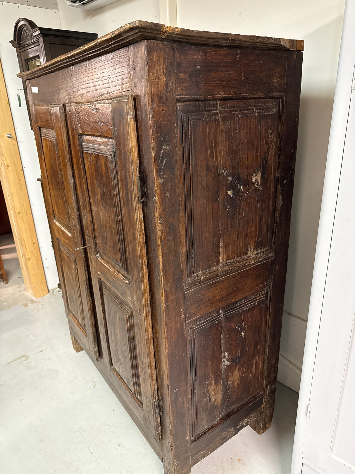 1800-luvun tammikaappi L.128cm, S.61.5cm, K.167cm