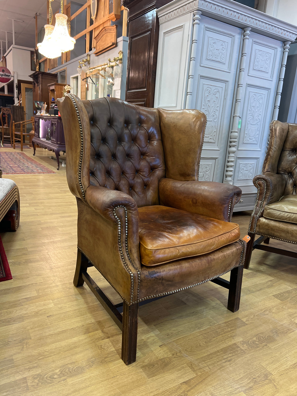 Chesterfield lounge chair L.79cm, SN85cm and H. 103cm.