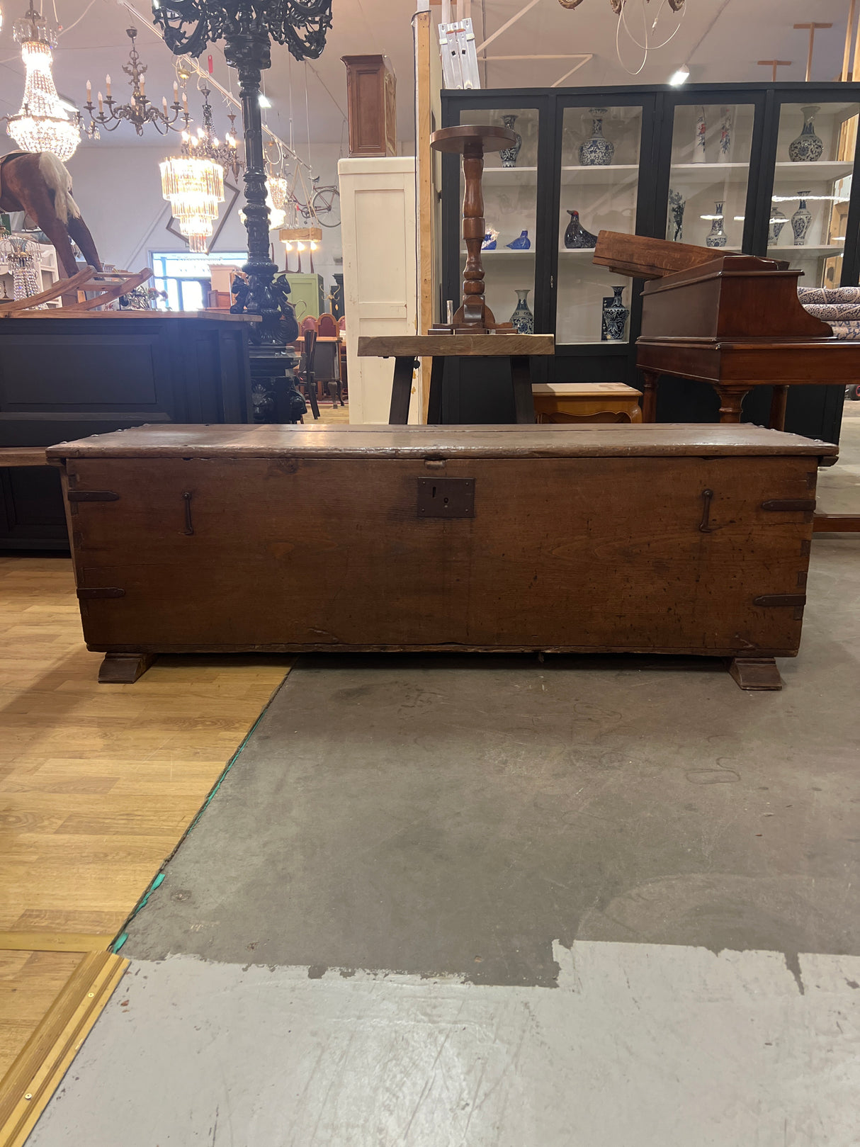 XL-kokoinen tammi arkku 1850-luvulta😍 L. 179cm, S. 62cm ja K. 56cm
