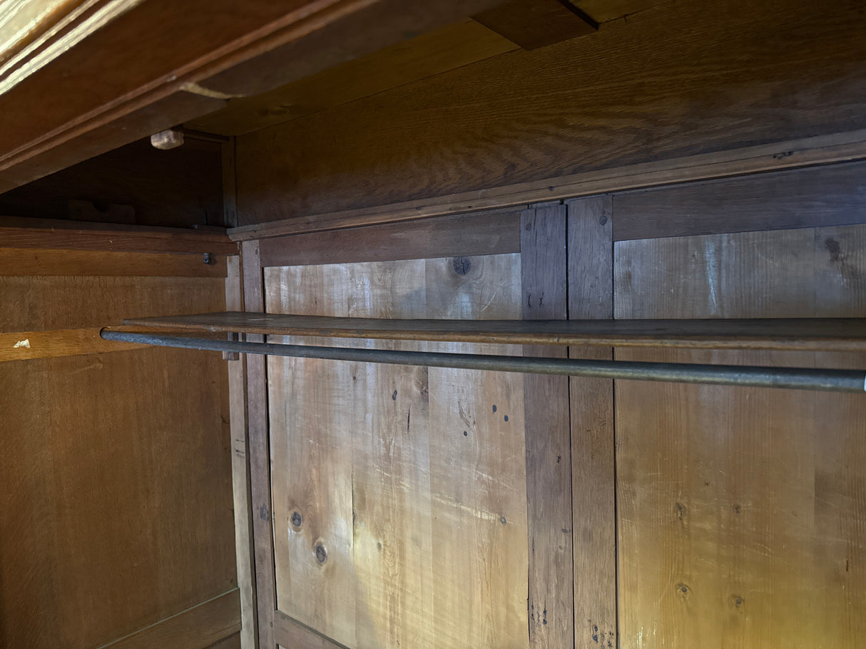 Upea renesanssi vaatekaappi L.171.5cm, S.68.5cm, K.220.5cm