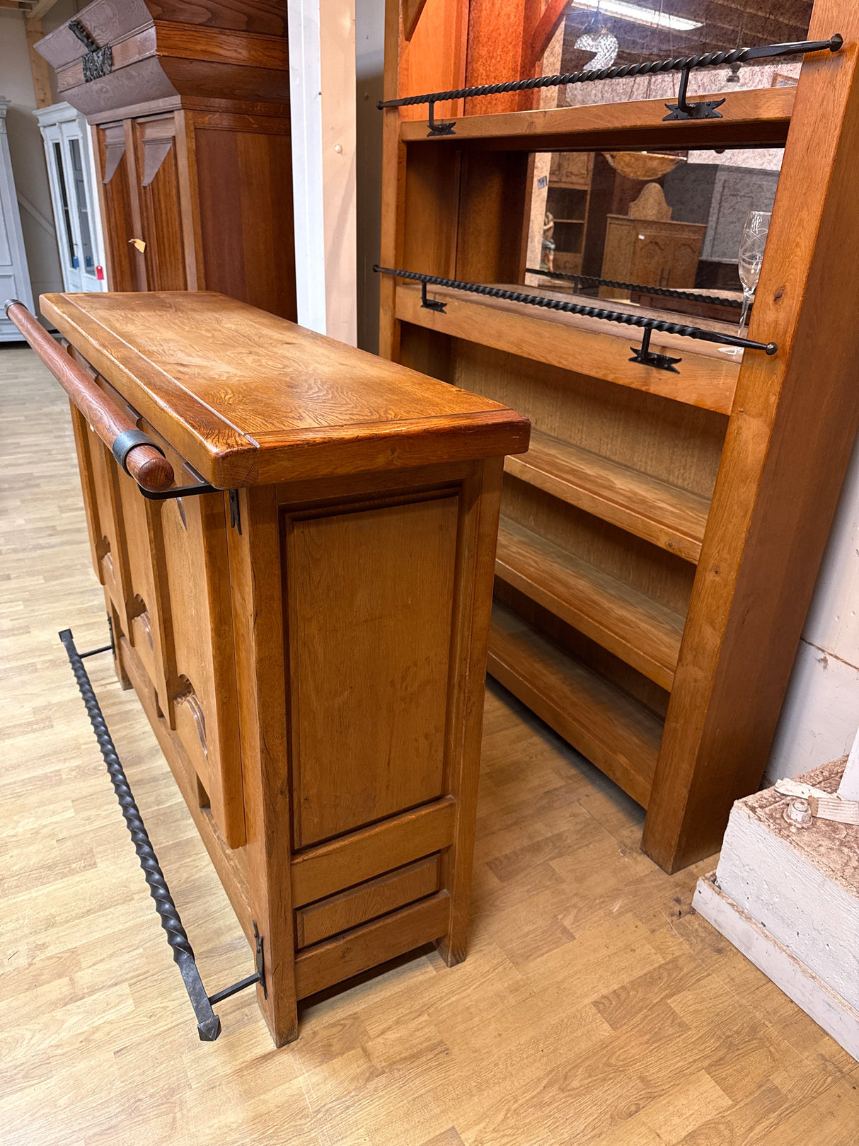 Kotibaari kokonaisuus