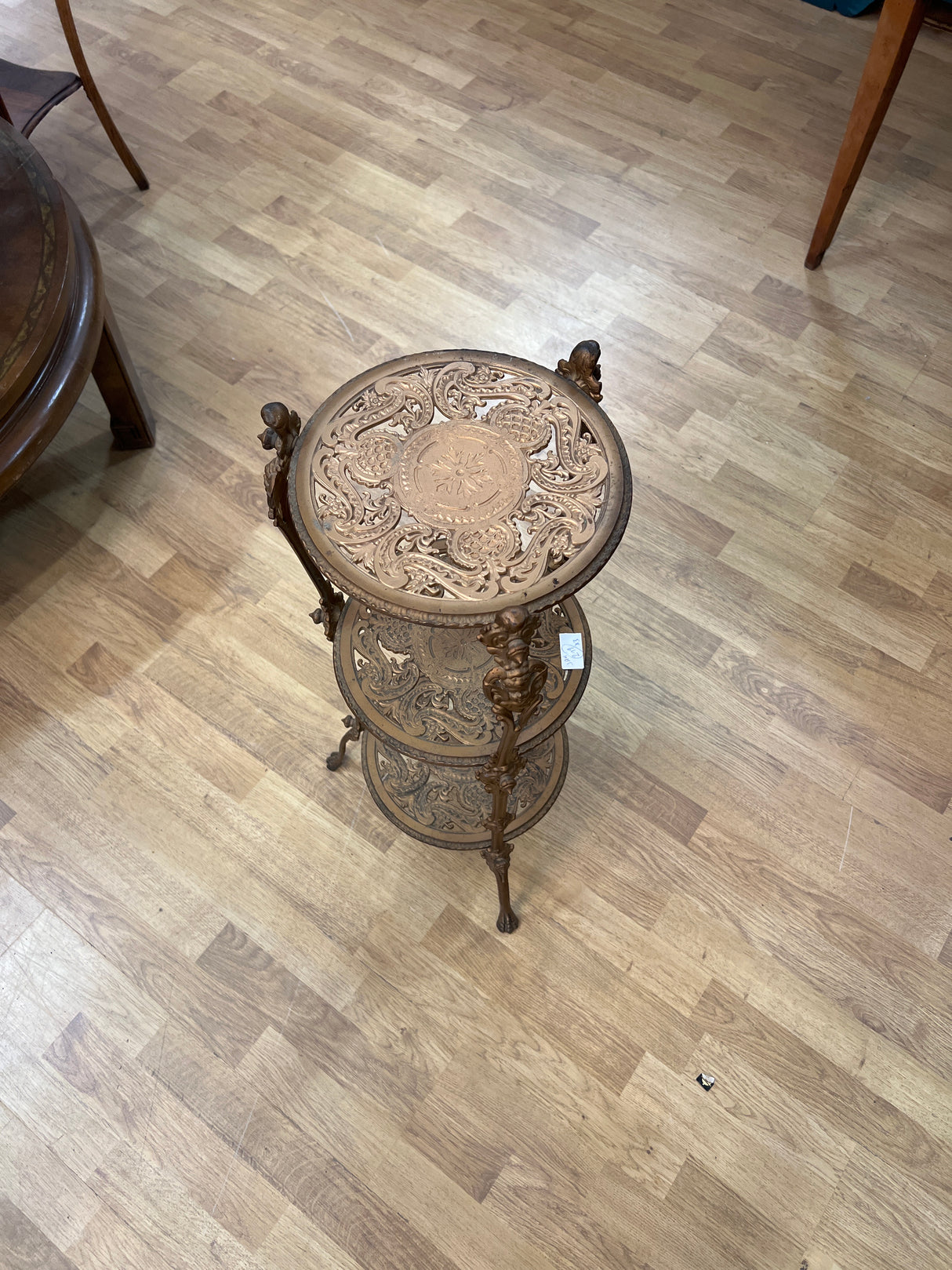 Flower table, diameter approx. 35cm and height 76cm.