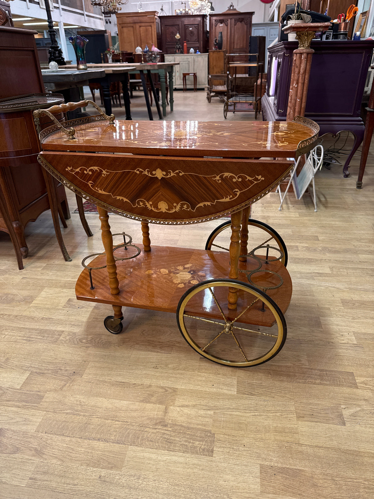 Gorgeous Italian serving trolley