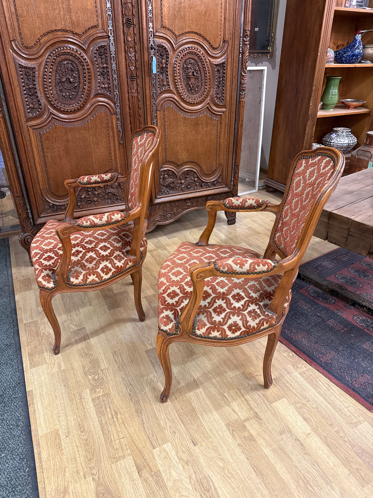 Rokokoo tuoli L.58.5cm, S.59cm, K. 86cm