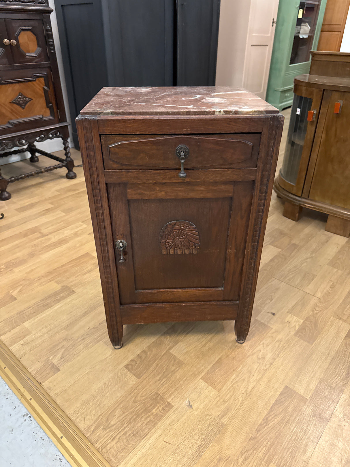 Jugend yöpöytä/pikkukaappi L.43cm,S.39.5cm,K.71cm
