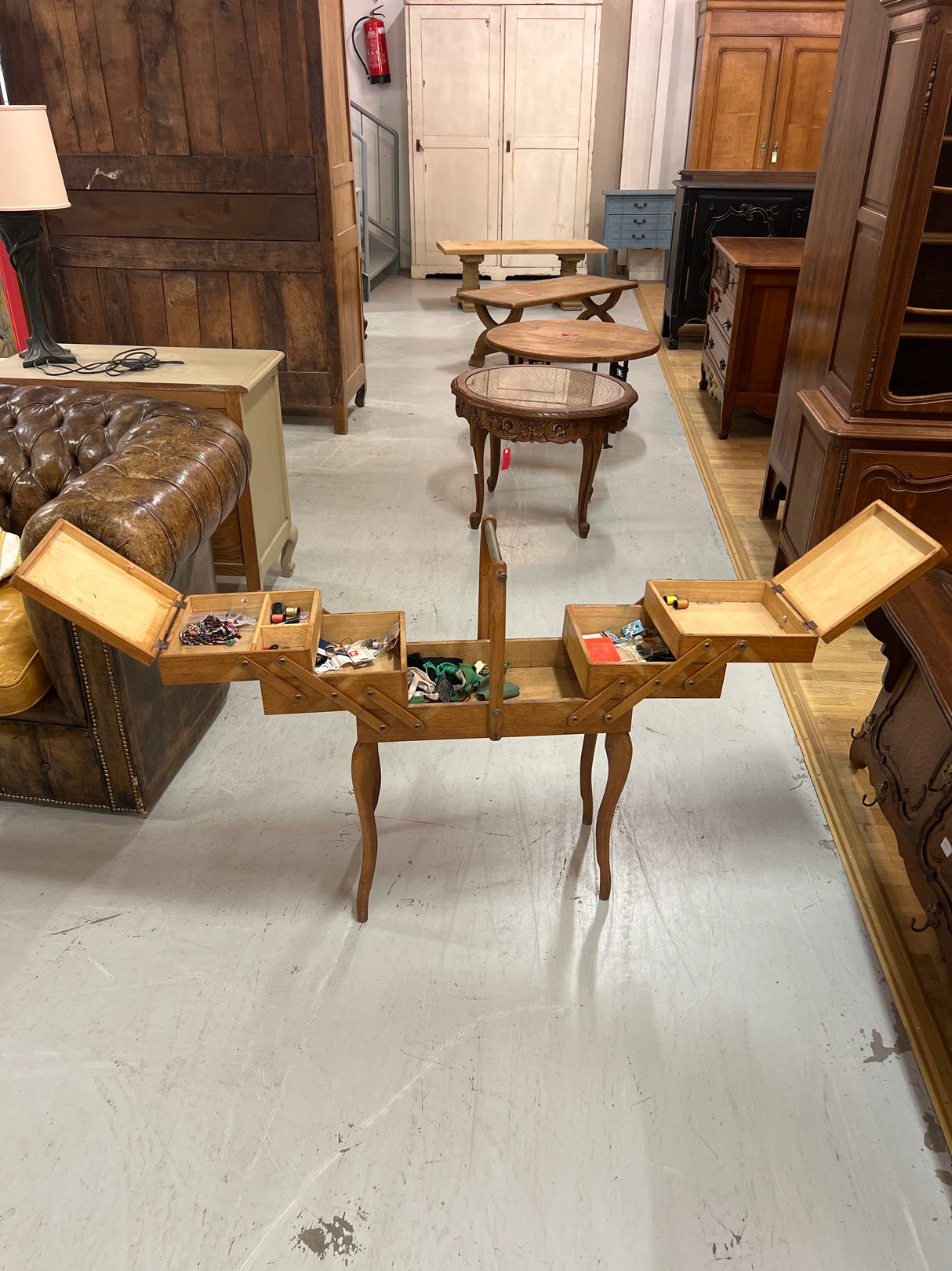 Ompelupakki L. 55cm, S. 25cm ja K. 78cm