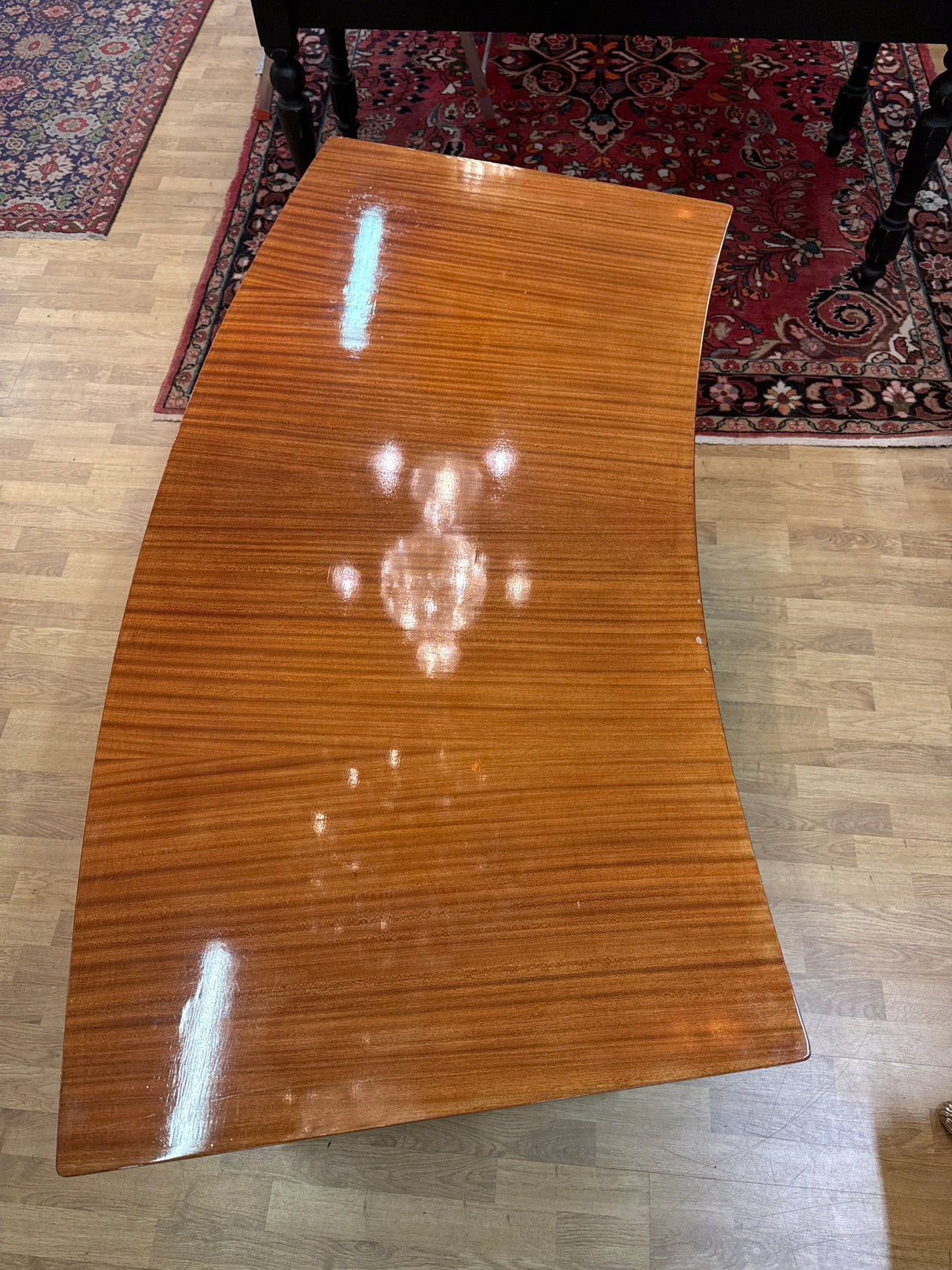 Kirjoituspöytä L.154cm, S.75cm, K.74.5cm