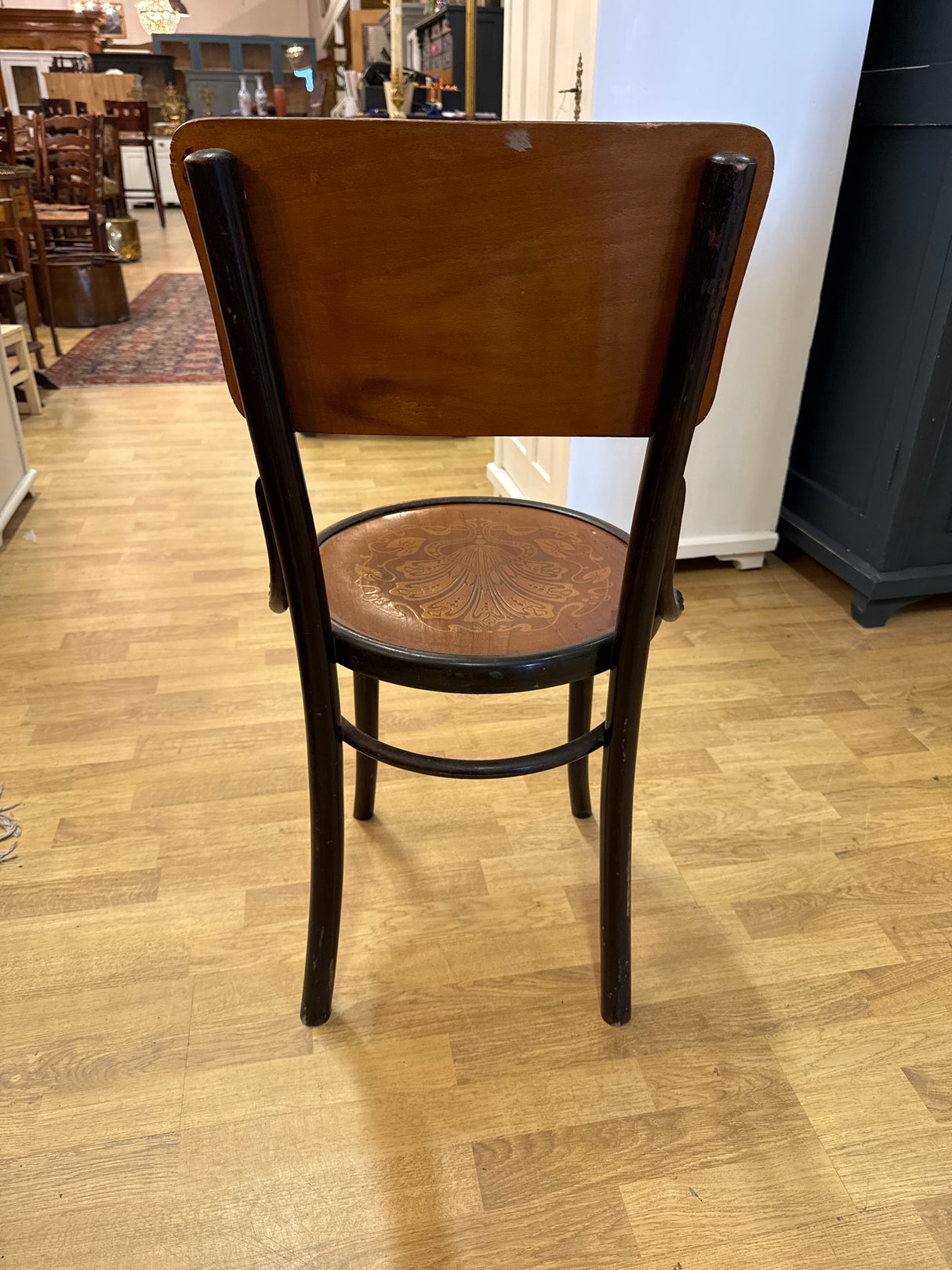 Thonet tyyliset tuolit L.43cm,S.44cm,K.77cm