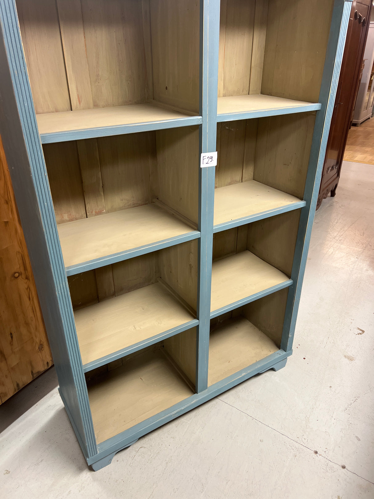 Avolokerikko L. 117,5cm, S. 43,5cm ja K. 180,5cm