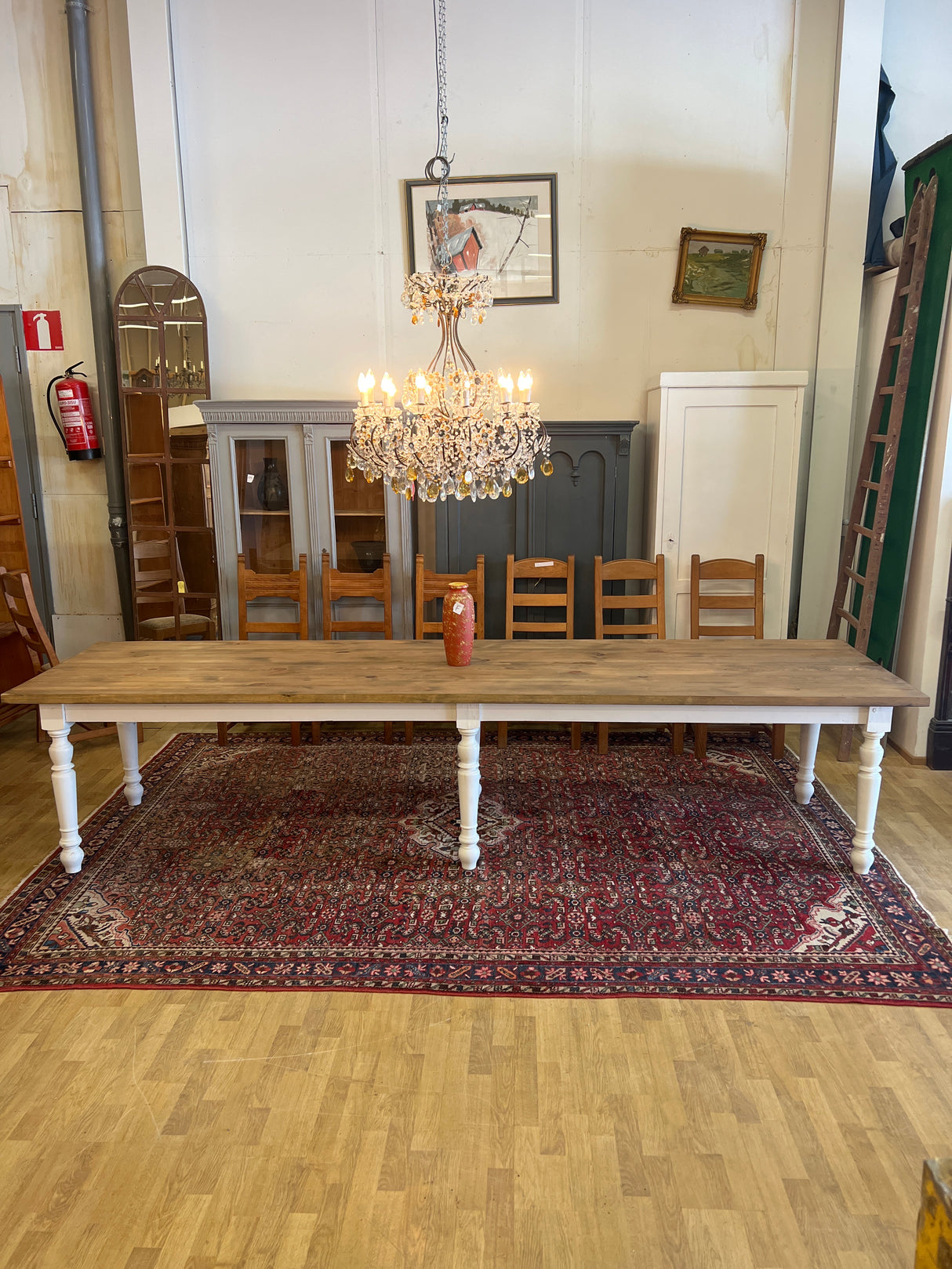 Suuri ruokapöytä 350cm x 91cm