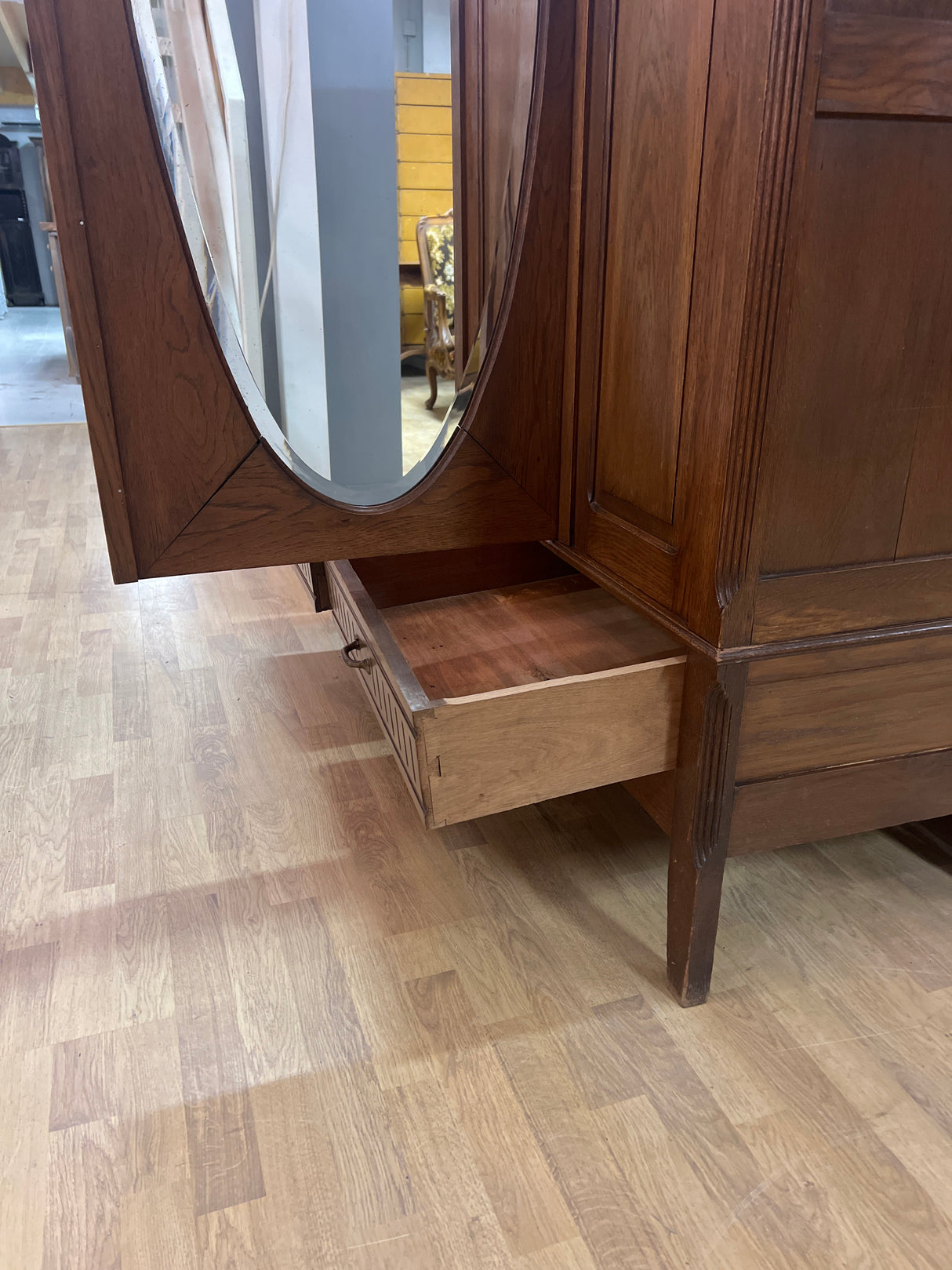 Beautiful Art Nouveau oak wardrobe, W. 143cm, D. 55cm and H. 217.5cm.