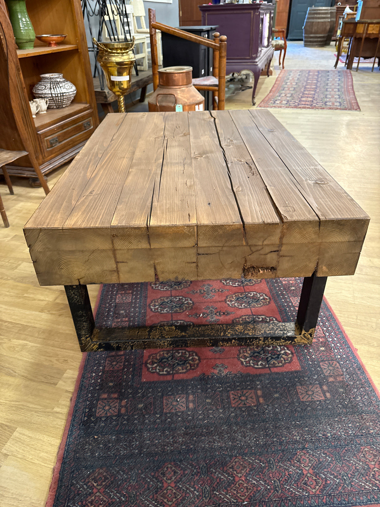 Mahtava sohvapöytä