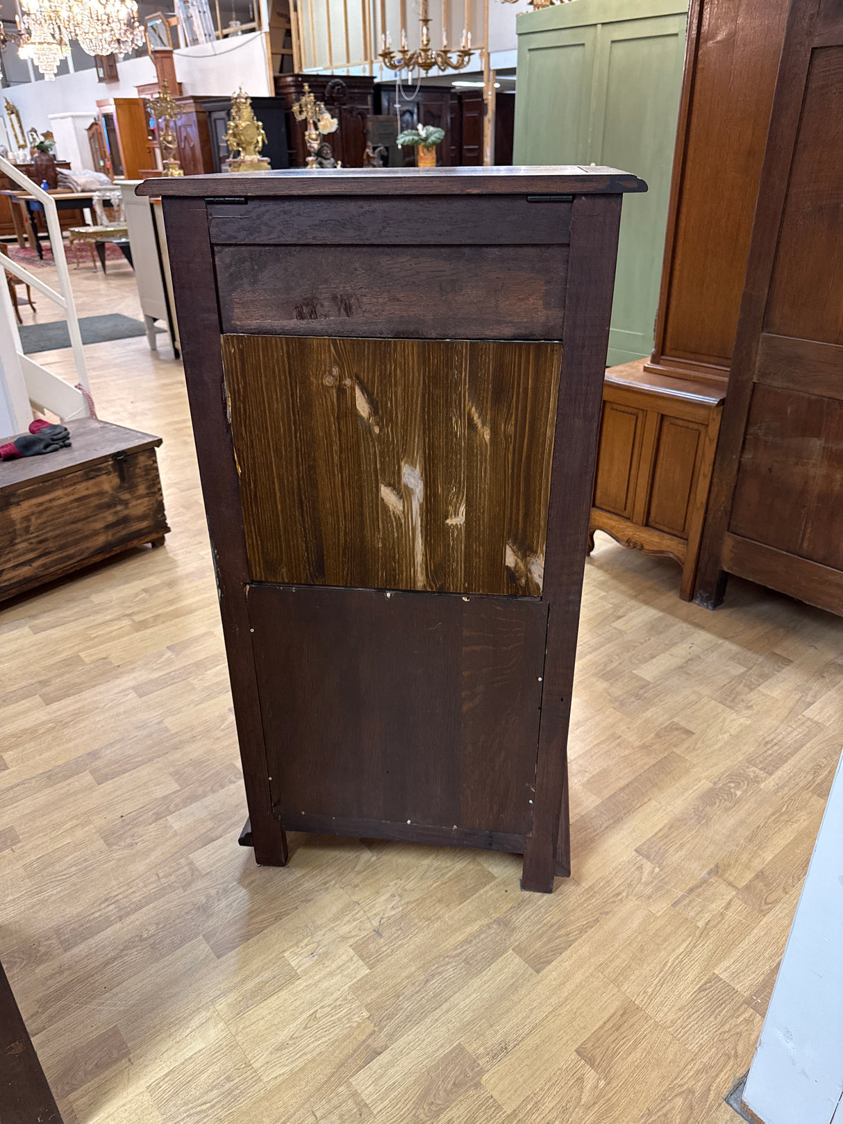 Levysoitinkaappi L.65cm, S.50cm, K.125cm