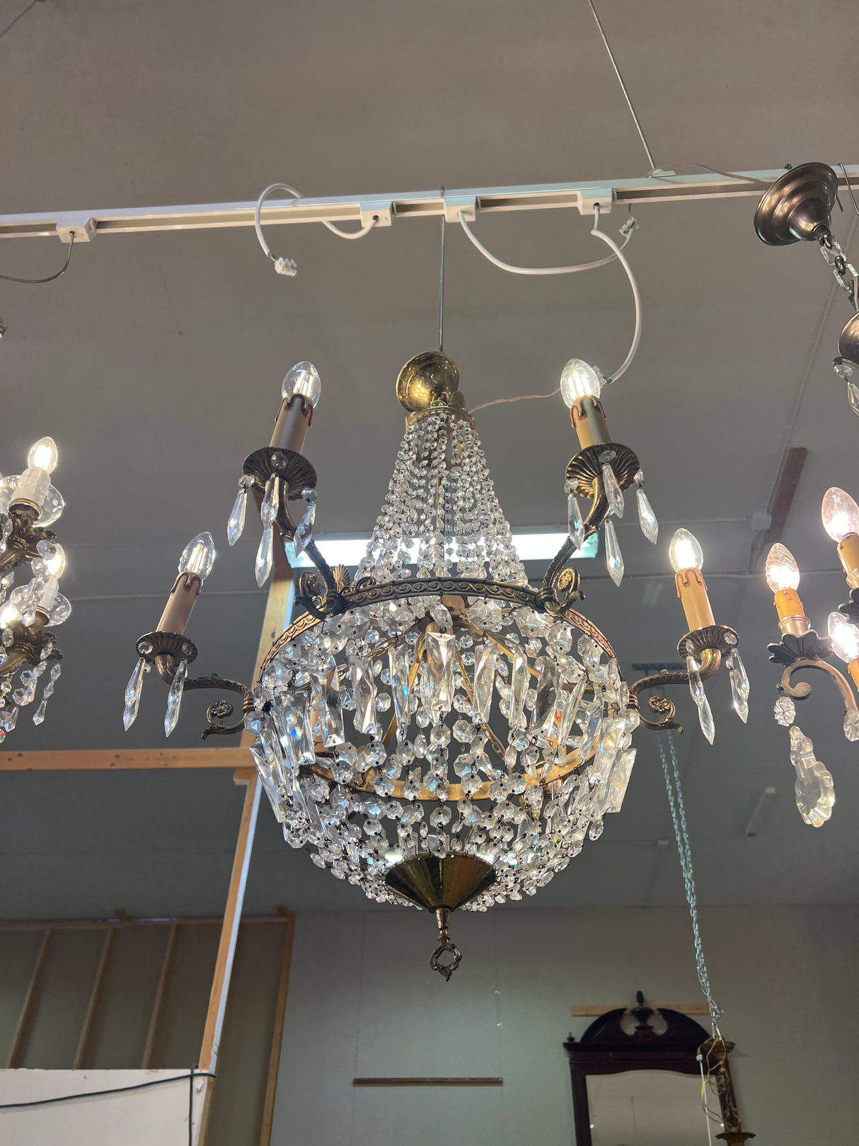 Empire pussikruunu Halk. 60cm ja K. 70cm.