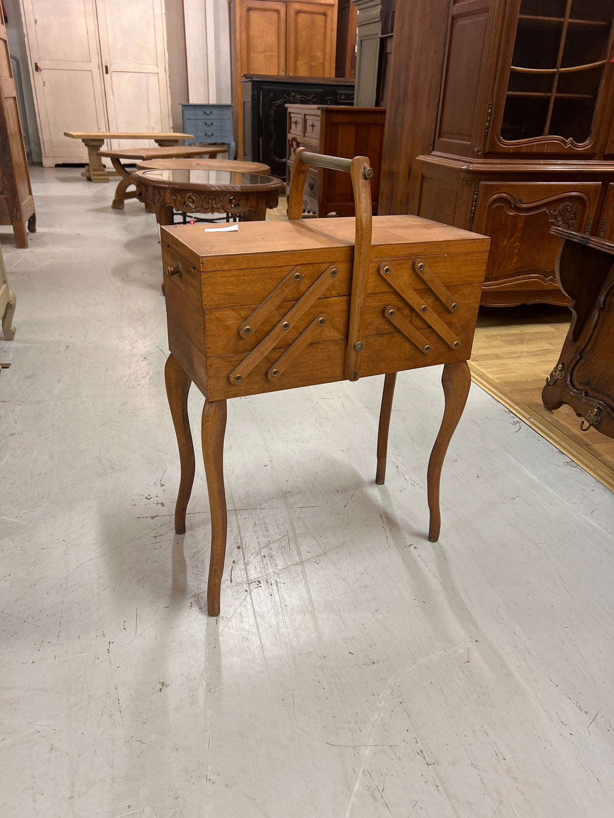 Ompelupakki L. 55cm, S. 25cm ja K. 78cm