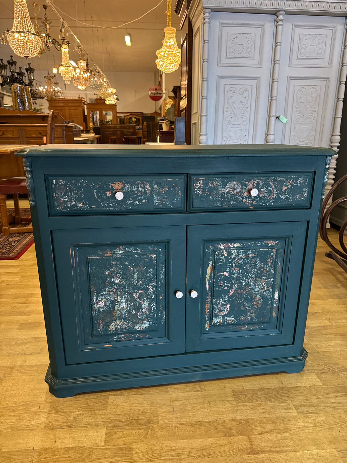 Maalattu senkki L.102cm, S,44.5cm, K.86.5cm