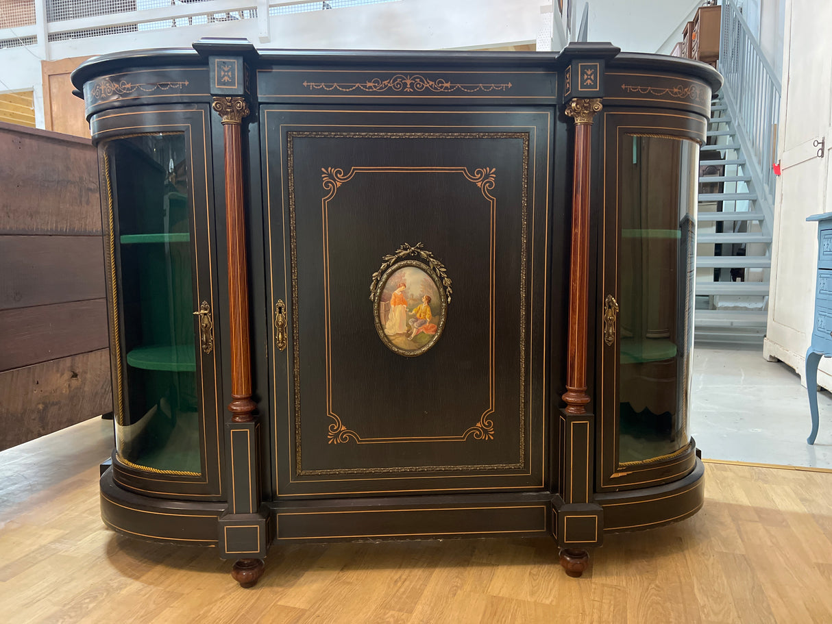 Upea empire senkki L. 153cm, S. 45cm ja K. 106cm