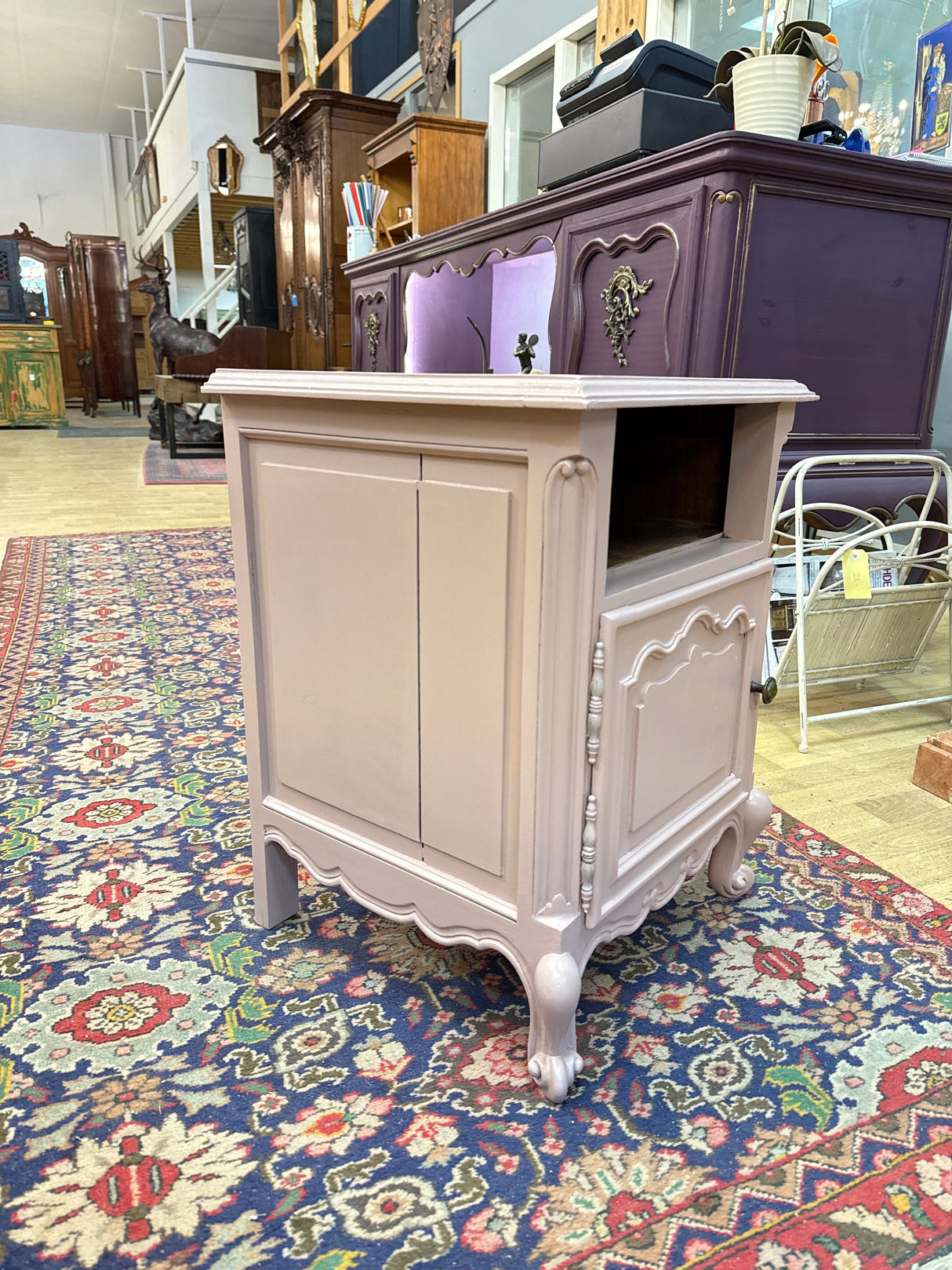 Rokokoo pikkukaappi L.43cm, S.40cm, K.57cm