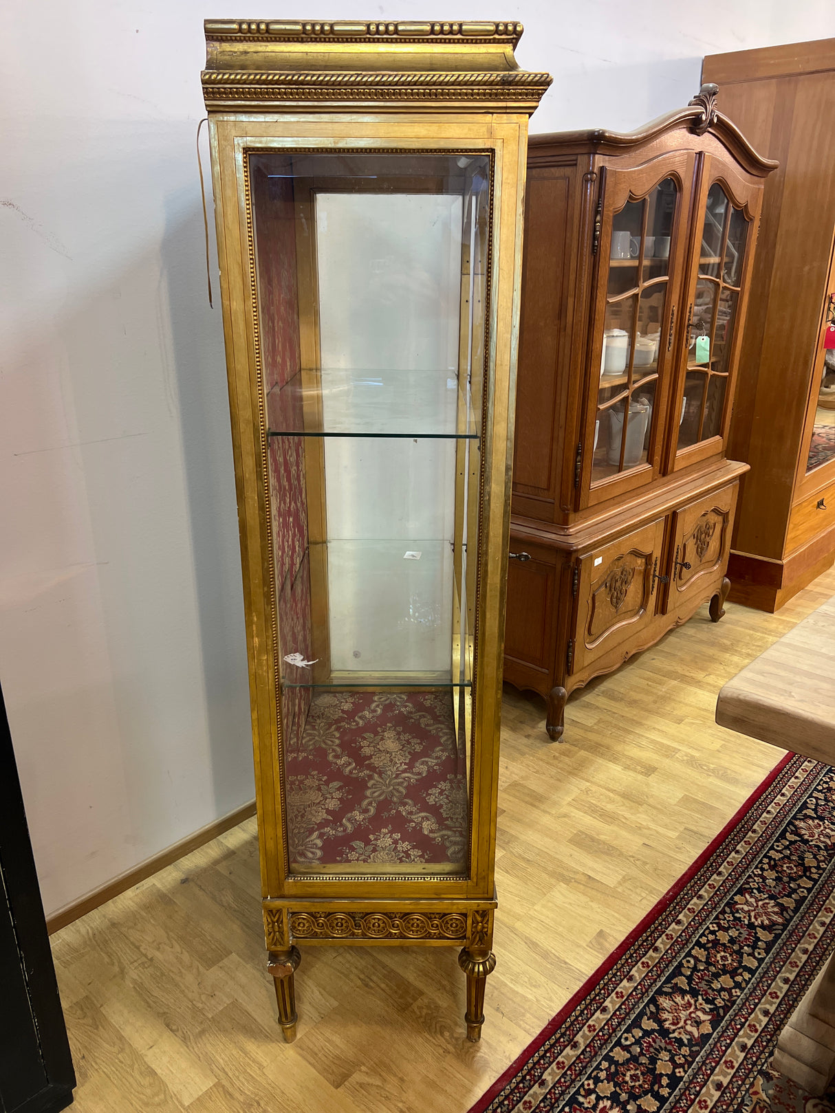 Upea empire vitriini😍 L. 81cm, S. 42cm ja K. 165cm