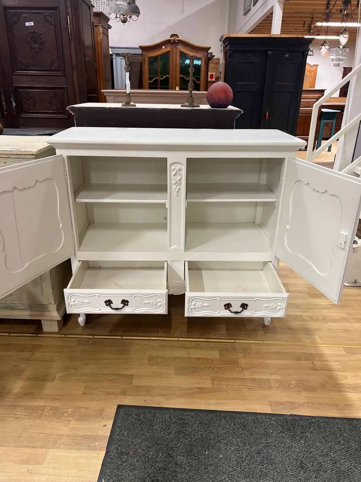 Rococo sideboard. Width 115cm, depth 47.5cm and height 101cm.