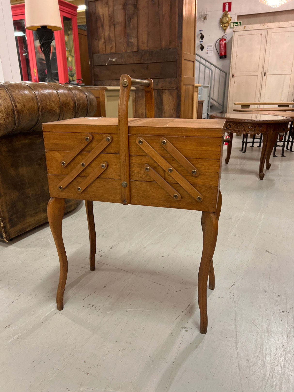 Ompelupakki L. 55cm, S. 25cm ja K. 78cm