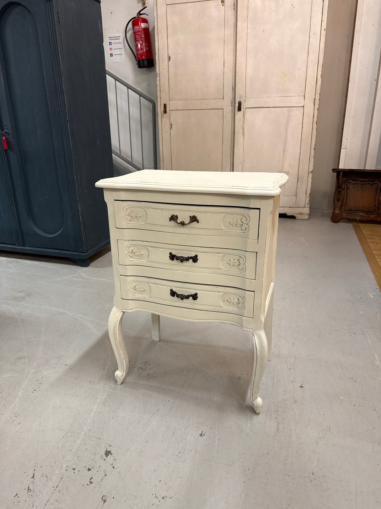 Rokokoo-lipasto L.57.5cm, S.35.5cm, K.77.5