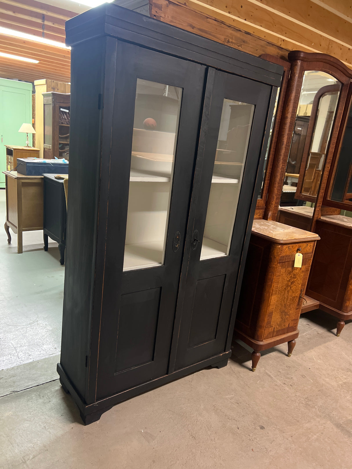 Small farmhouse display cabinet W. 92.5cm, D. 34.5cm and H. 166.5cm